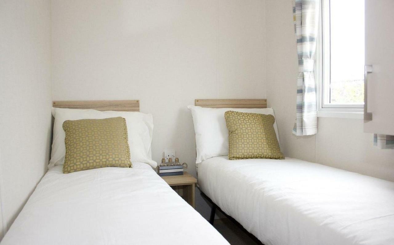 Mersea Island By Away Resorts Colchester Kültér fotó